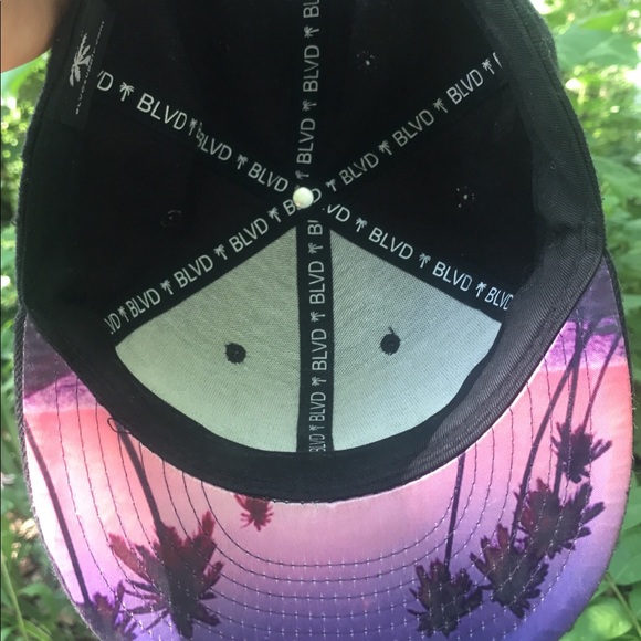 Trees hat - Picture 3 of 4